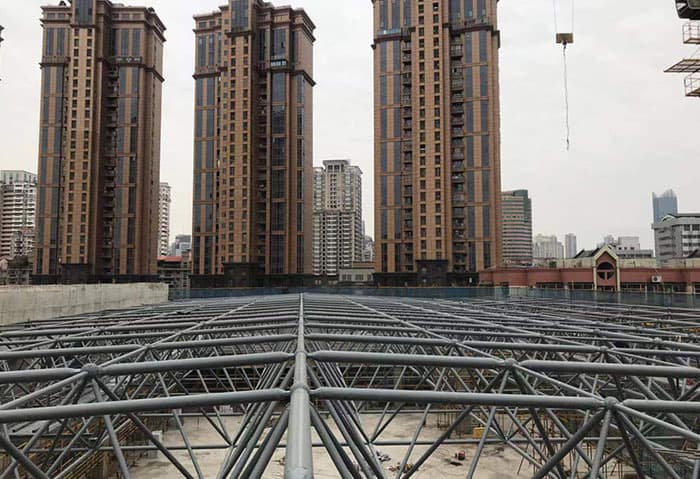 泸州螺栓球网架结构